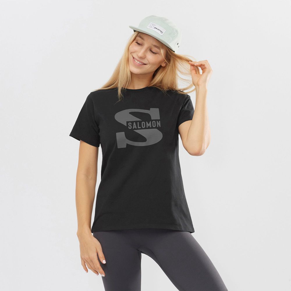 T-Shirts Salomon Femme Noir - Salomon OUTLIFE BIG LOGO - France (3905-SVBCI)